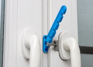 Многократно доказано, что регулярное проветривание помещений способно уменьшить содержание вредных веществ в воздухе. Если вы не имеете возможности...